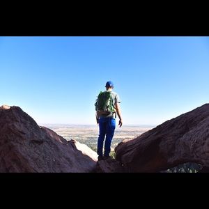 Meet your Posher, Troy